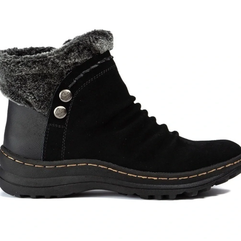 NIB Bare Traps Womens Alick Closed Toe Ankle Fashion Boots Size 6